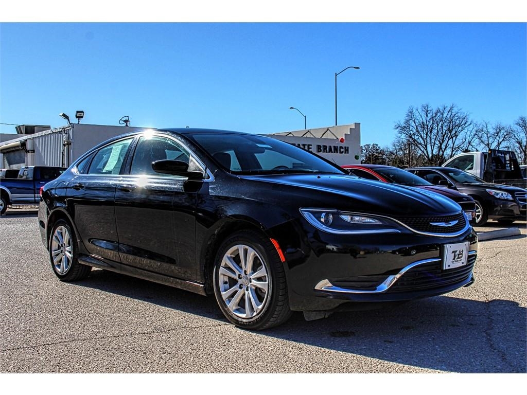 Pre-Owned 2015 Chrysler 200 Limited 4D Sedan In Carlsbad #4897A | Tate ...